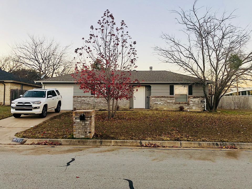 1st image of 700 Vaughn Dr