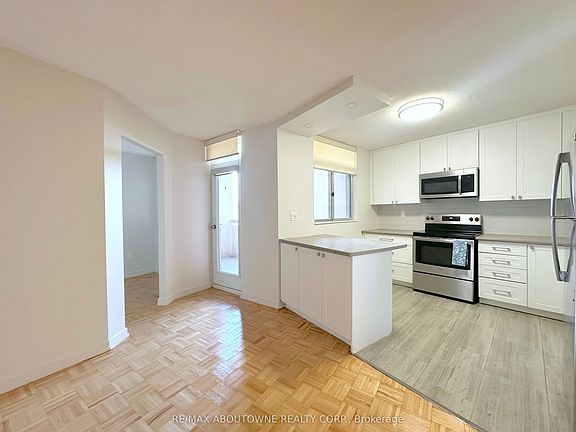 4th image of 30 Denton Ave #1001