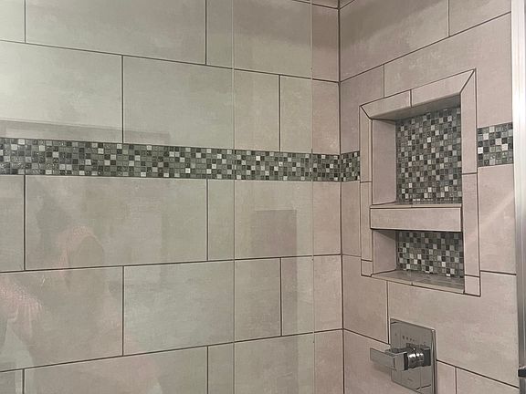 5th image of 3325 Bayshore Blvd