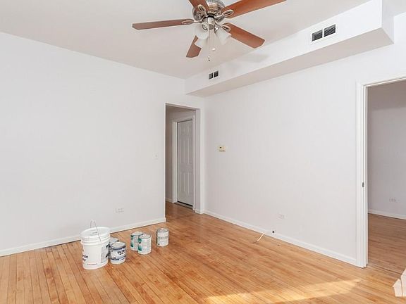 3rd image of 3121 N Kimball Ave #2