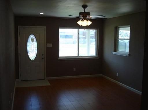 2nd image of 8809 Livingston Ave