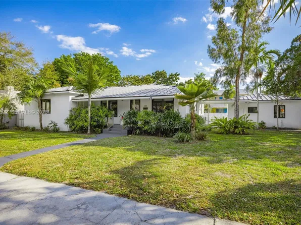 312 NE 90th St, El Portal, FL 33138
