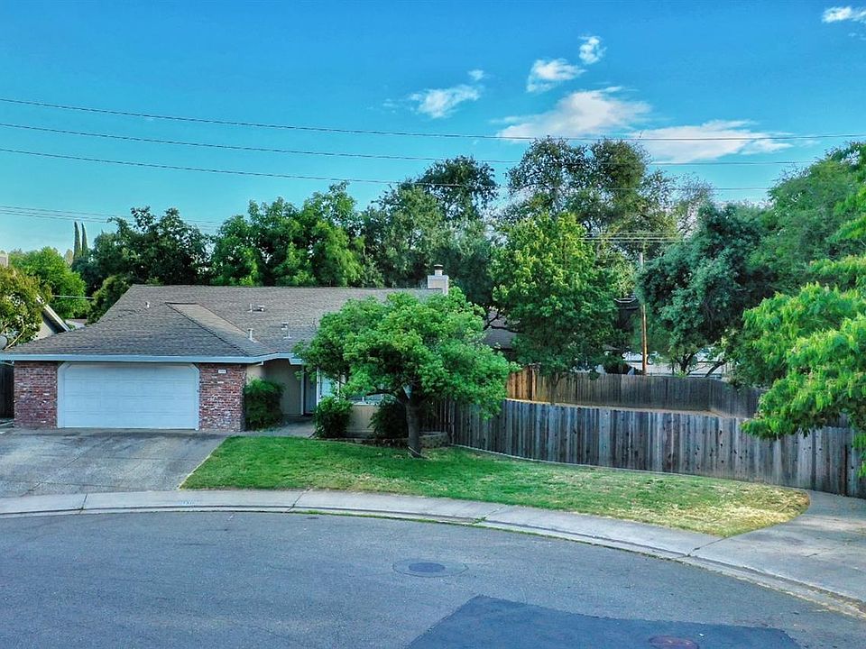 1st image of 7618 Heatherington Way