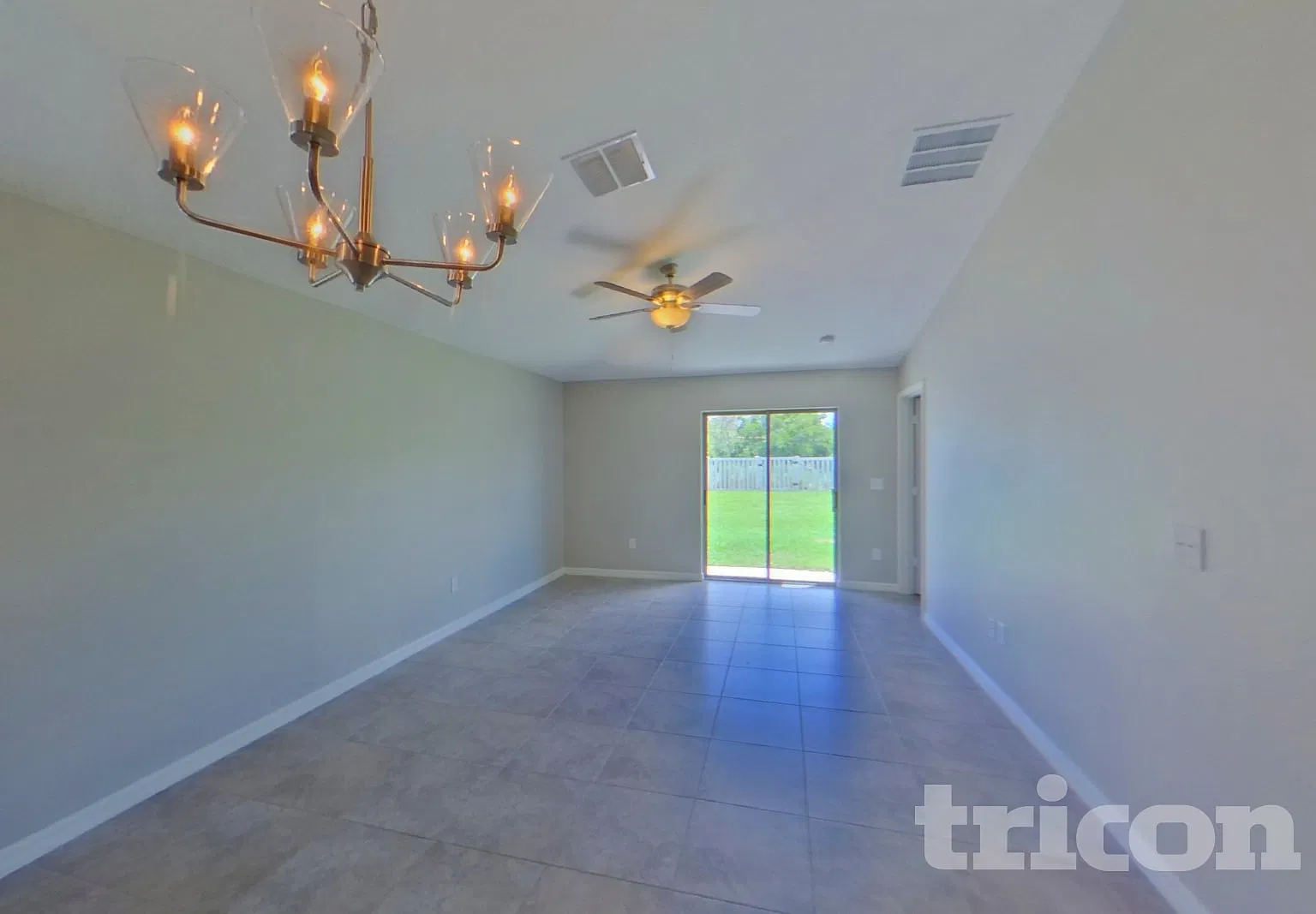 5151 White Chicory Drive Apollo Beach FL — Photo 3