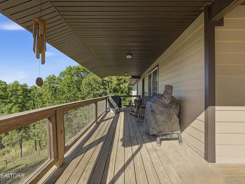 31st image of 1705 Eagle Furnace Rd