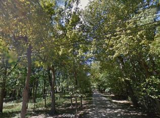 78 Brinker Rd, Barrington, IL 60010