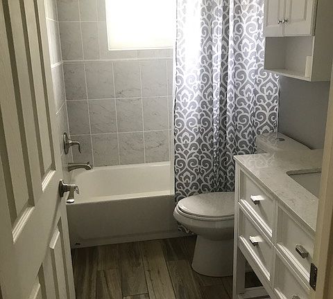 4th image of 2102 Hainlin Ct
