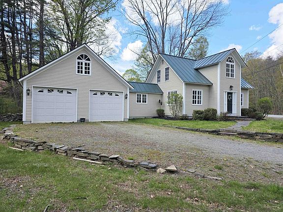 4th image of 383 South Wardsboro Road