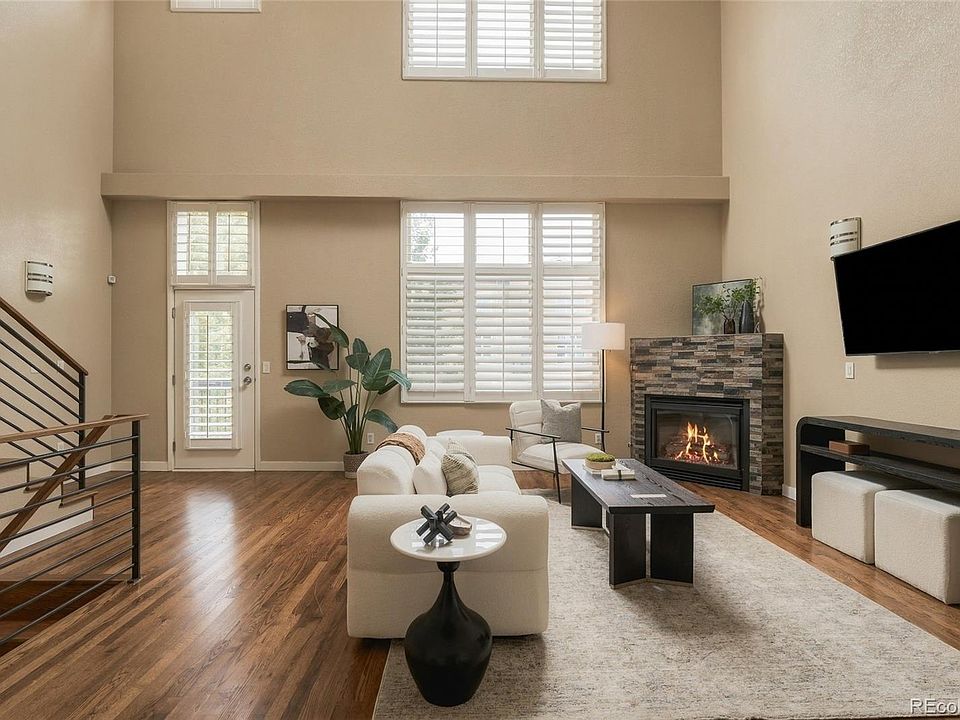 1st image of 190 Roslyn Street #1308