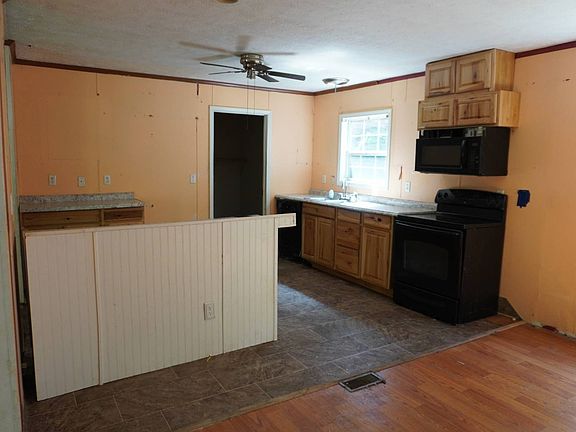 2nd image of 3142 Buffalo Creek Rd