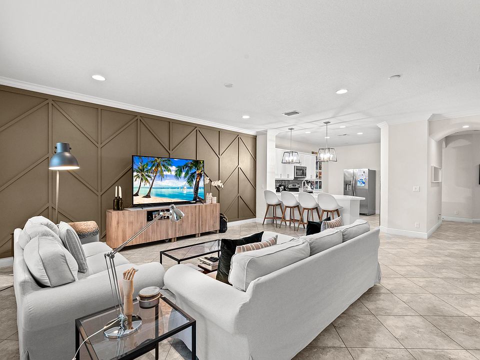 1st image of 131 Sword Fern Place