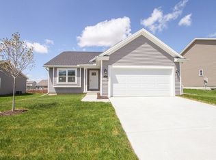 2907 Conlor Dr, Bloomington, IL 61704