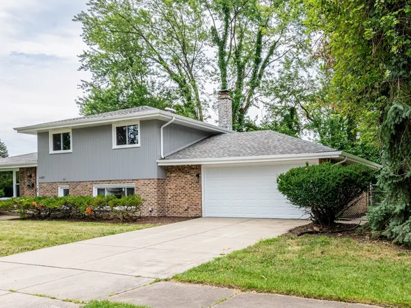 1307 E 169th Pl, South Holland, IL 60473