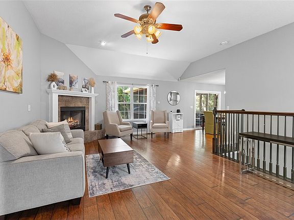4th image of 10 Haverigg Ln