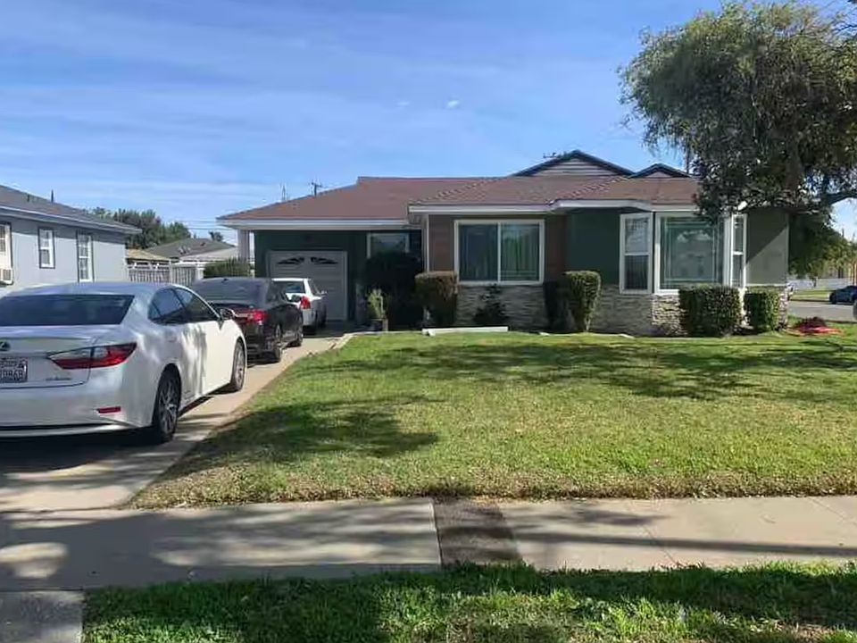 1st image of 13438 Stanford Ave