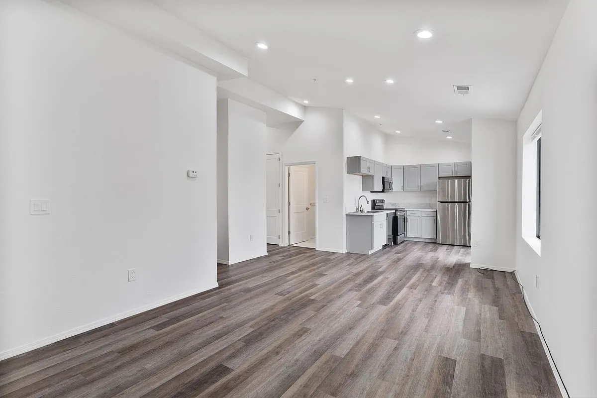Building Photo - 920 Shoofly St