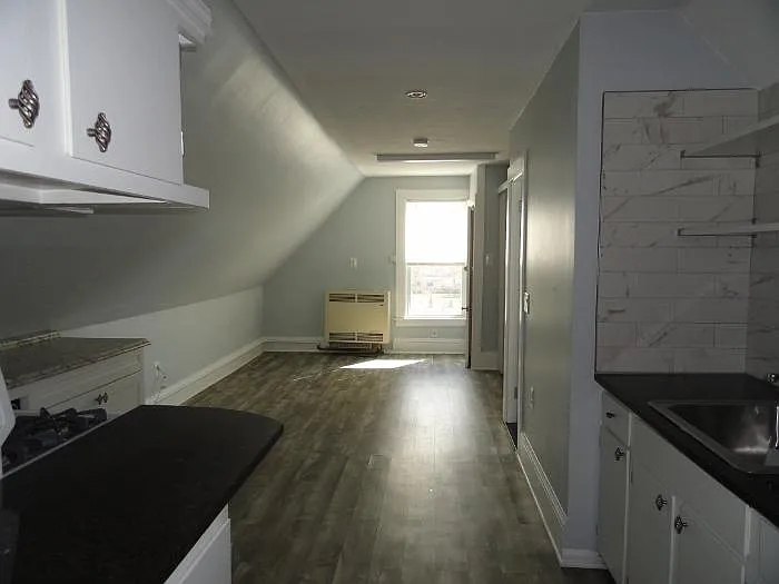 14 Albion St #3 — Photo 21