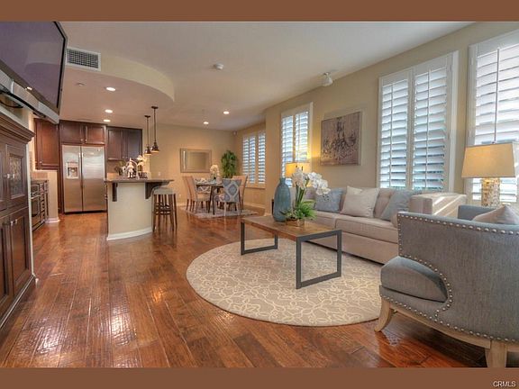 5th image of 19 Brownstone Way