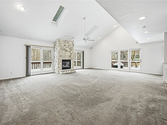 4th image of 1567 Juniper Ct