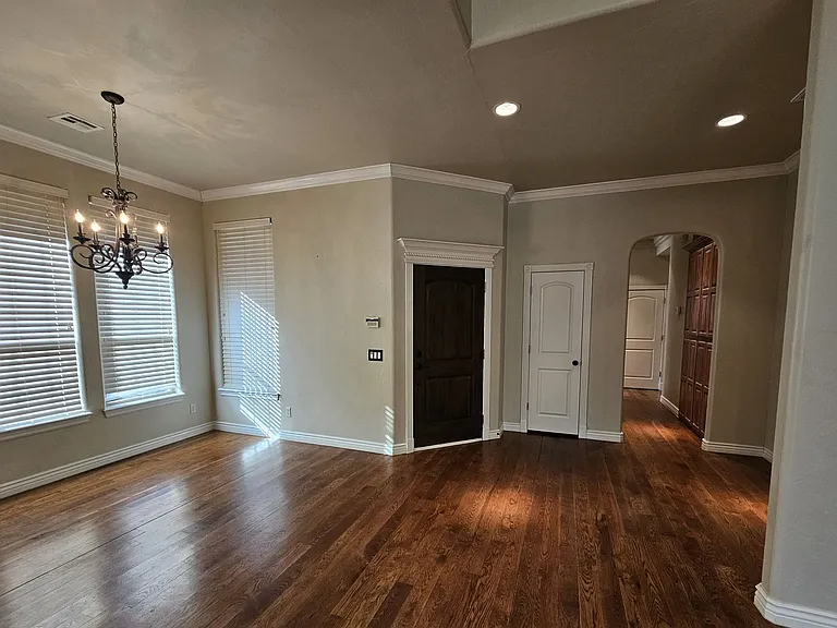 120 Napoli Ct — Photo 2