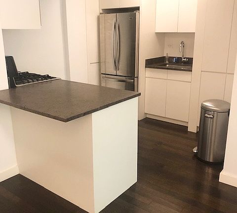 4th image of 420 E 64th St APT W1j