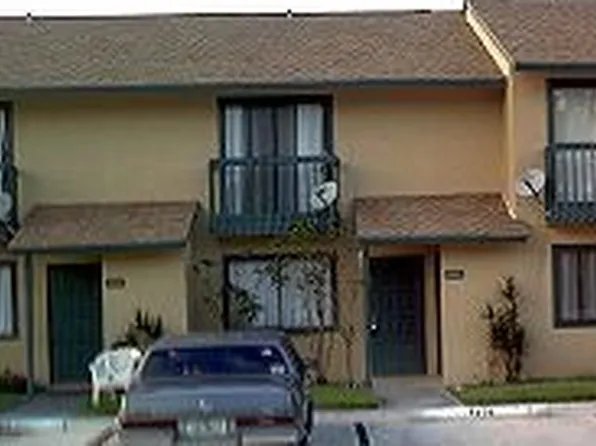 1104 Riverside Dr, Greenacres, FL 33463