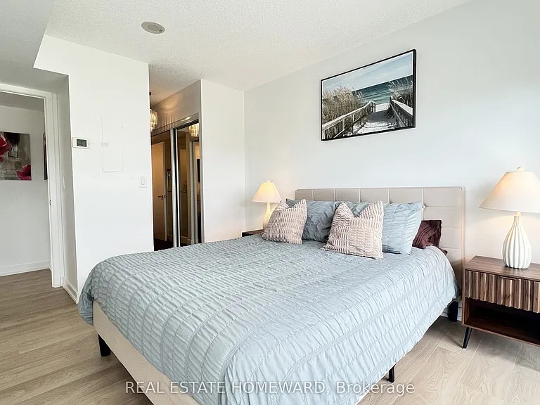38 Dan Leckie Way #1512 — Photo 13