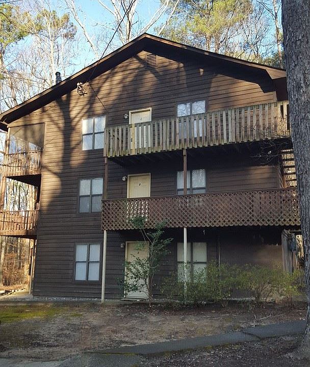 1st image of 2643 Dorian Dr APT A