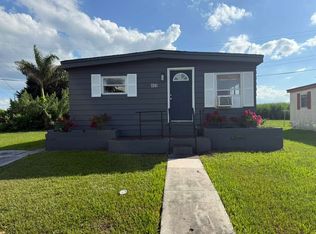 400 S Cocoanut Rd #400, Pahokee, FL 33476