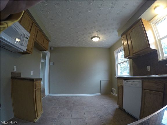 3rd image of 5109 Clement Ave