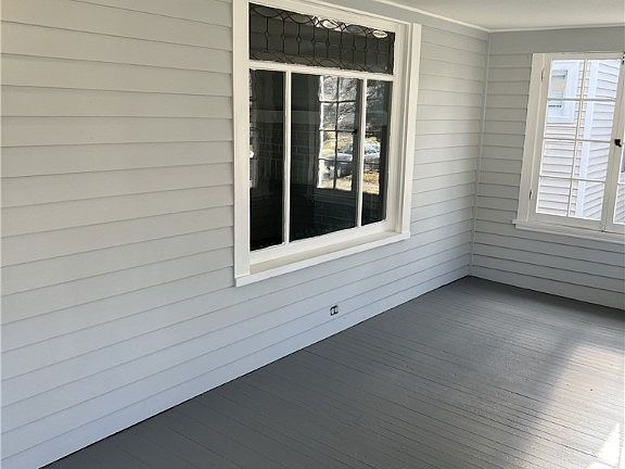 2nd image of 3551 W 123rd St