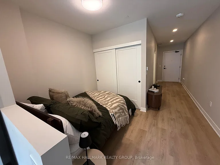 275 Carling Ave #306 — Photo 4