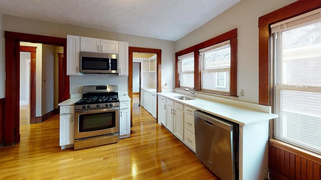 1 bed, $1,050 — Photo 1