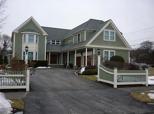 3rd image of 1 Heritage Ln