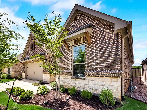4th image of 4010 Viento Ln
