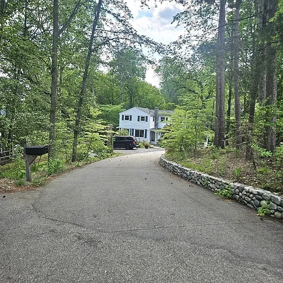1115 Old Connecticut Path — Photo 40