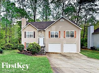 8012 Mustang Ln, Riverdale, GA 30274