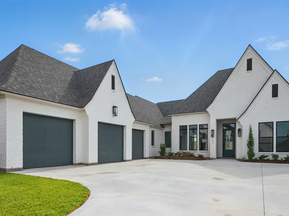 102 Sabal Leaf Ln, Youngsville, LA 70592