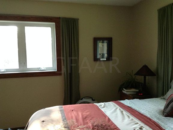3rd image of 1642 200th Ave