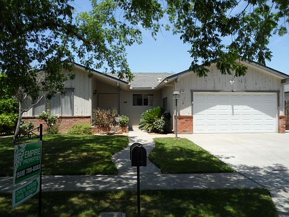 2nd image of 2590 W Acacia Ave