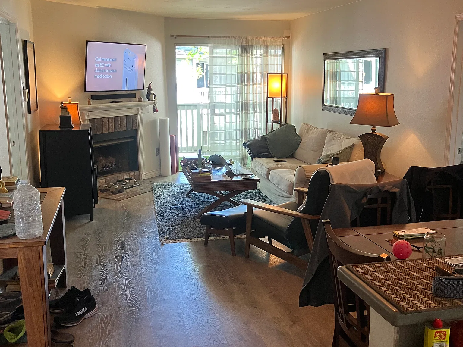 2 bed, 1011 sqft, $4,200 — Photo 3