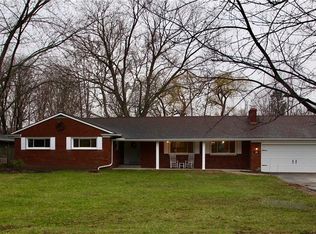 296 Barrington Ridge Rd, Painesville, OH 44077