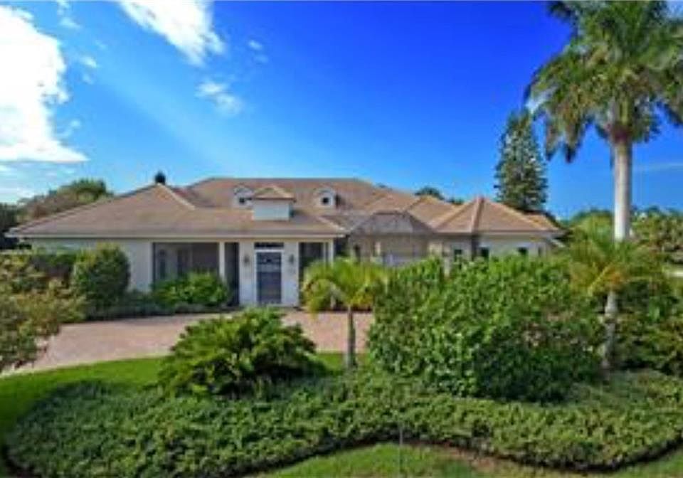 1st image of 2140 Periwinkle Dr