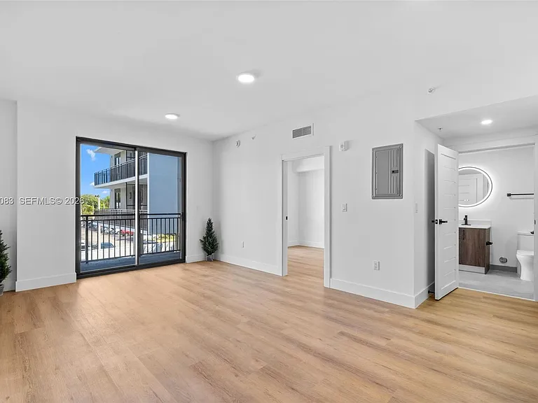2479 NE 192nd St #208 — Photo 4