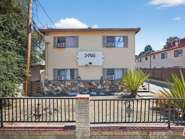 24966 Walnut St, Santa Clarita, CA 91321