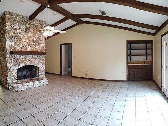 5th image of 3908 SE 10th Ln
