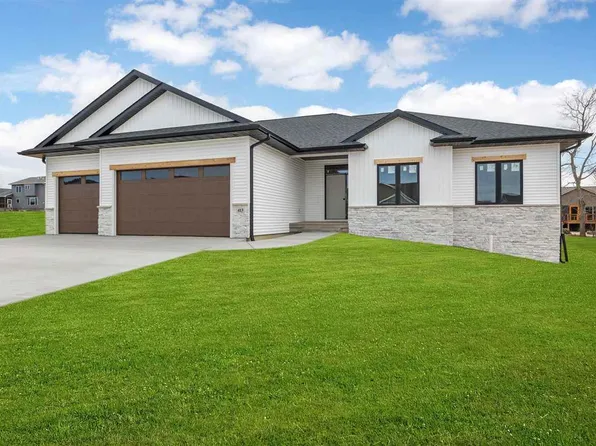 413 Elizabeth Ln, Tiffin, IA 52340