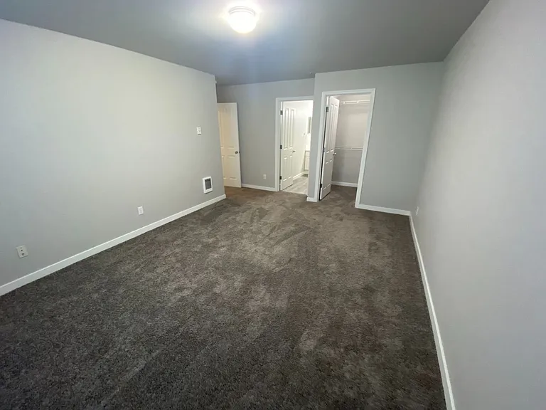 2173 Hammond Ave — Photo 8
