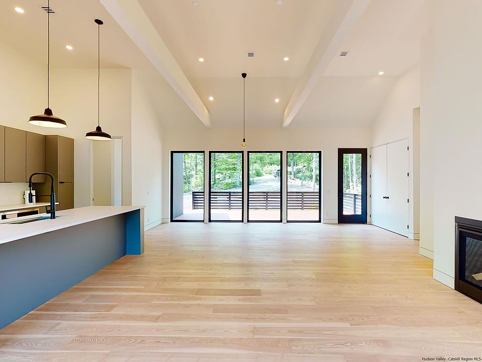 56 Emerson Ter, Phoenicia, NY 12464 MLS 20231298 Zillow