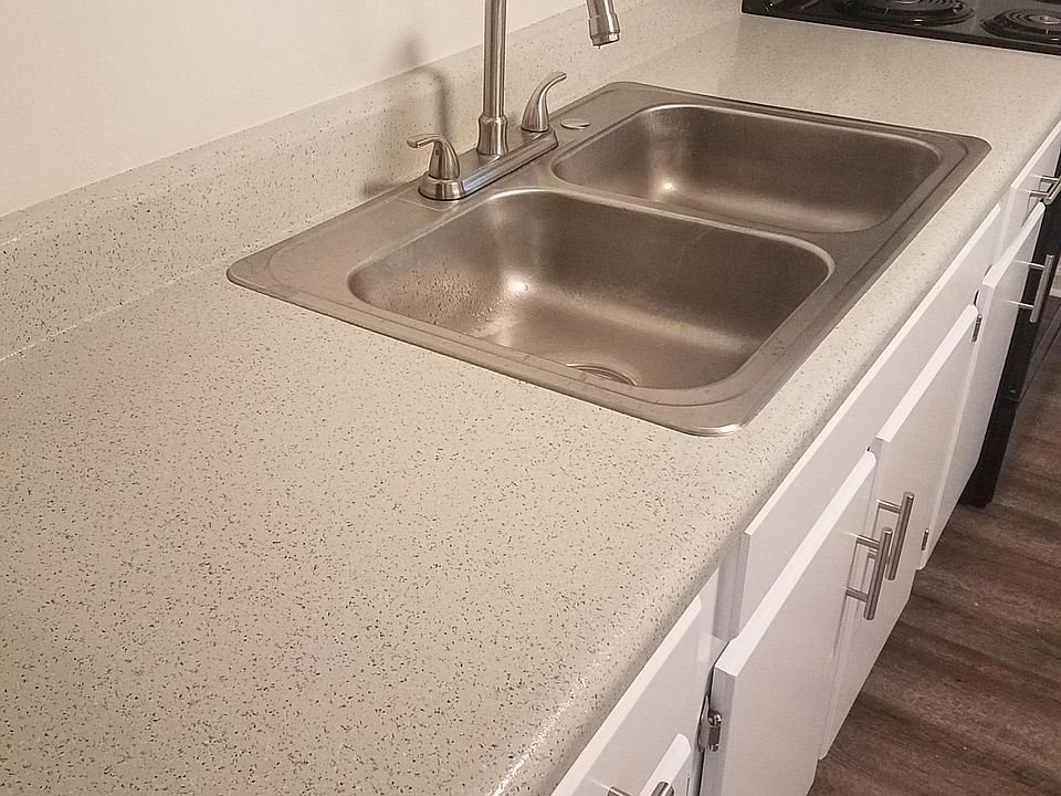 Modern finishes throughout